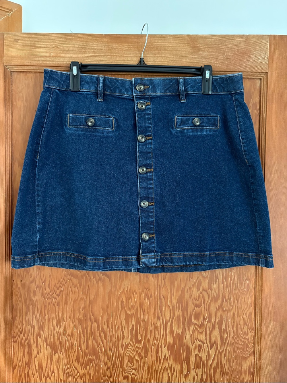 Denim high-waisted mini skirt